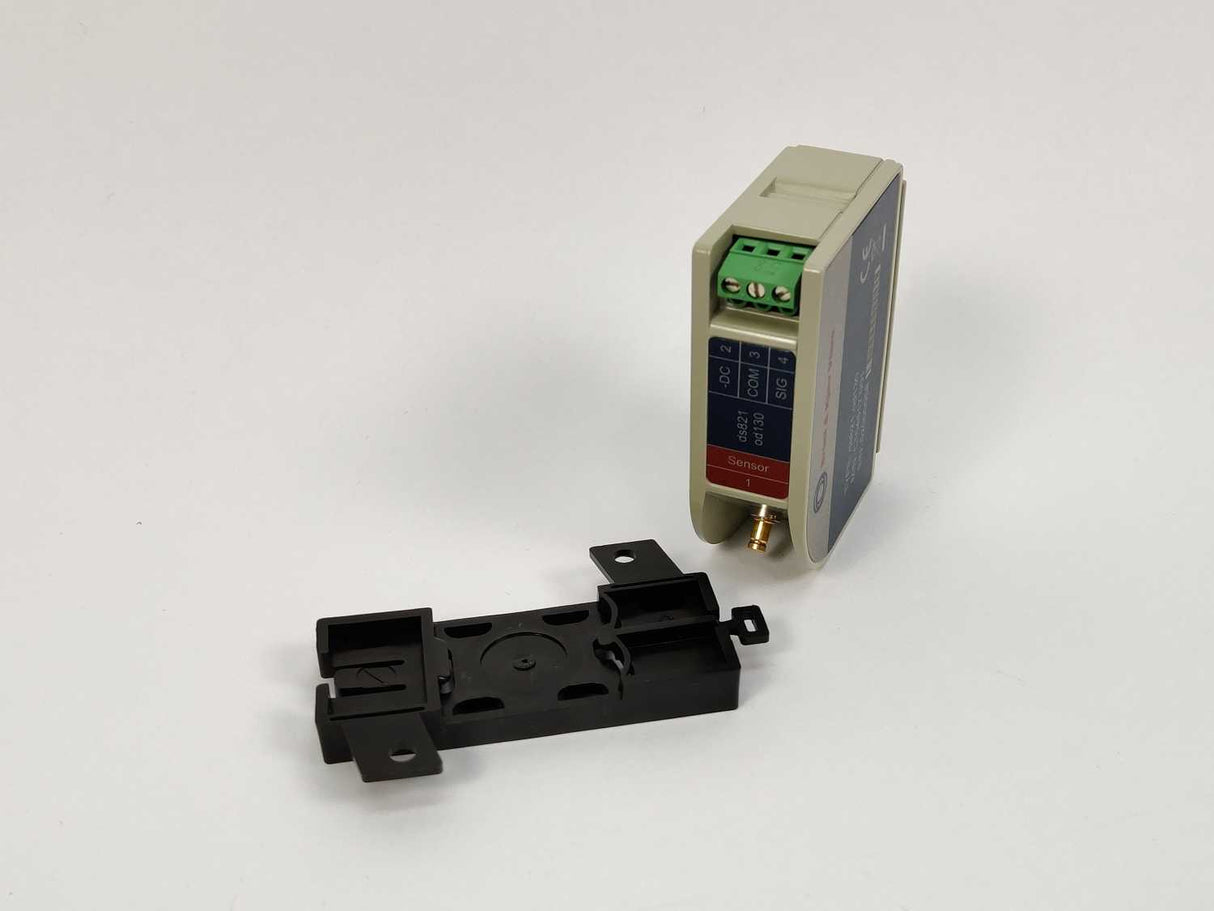OMRON CJ1W-ID211 Input Unit ID211 24V DC 7mA w/ CJ-WM01-18P
