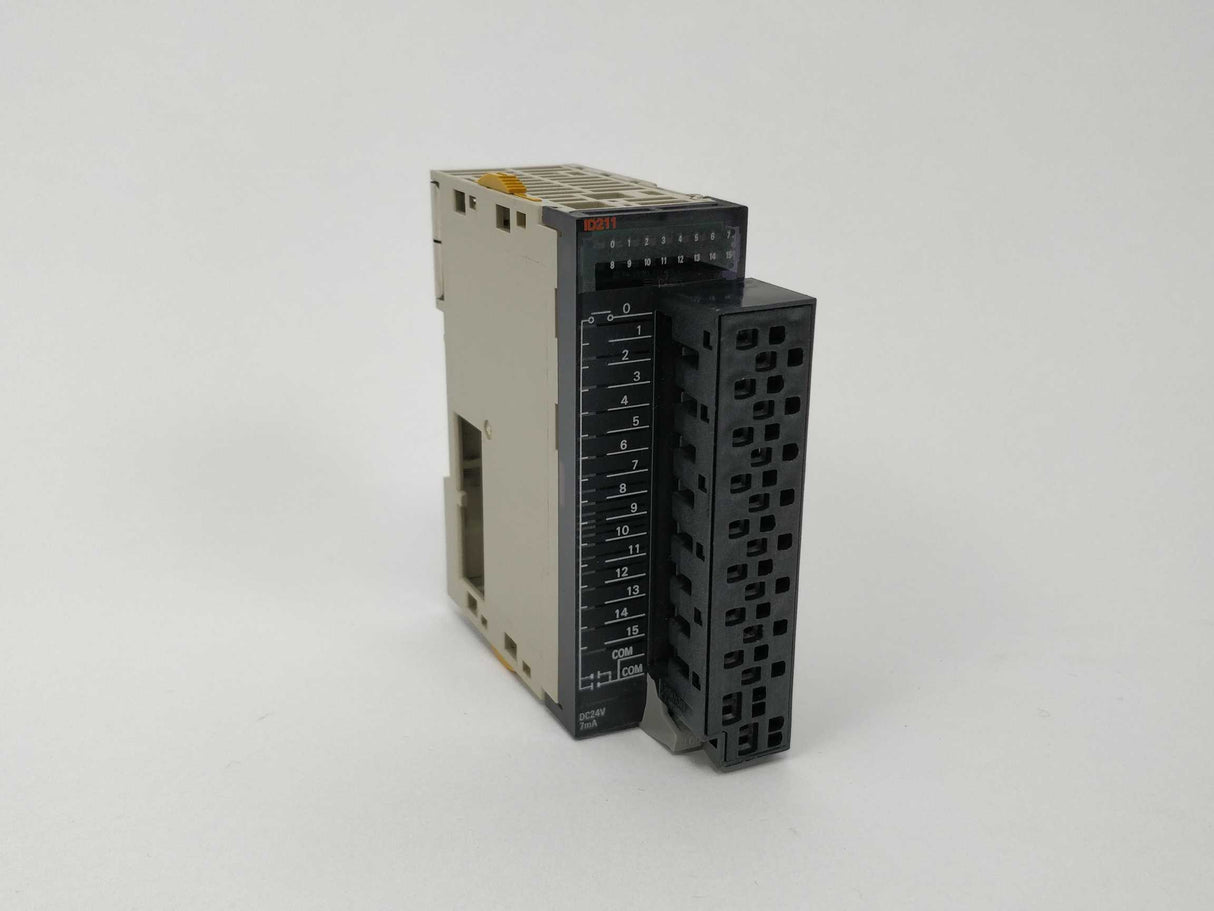 OMRON CJ1W-ID211 Input Unit ID211 24V DC 7mA w/ CJ-WM01-18P
