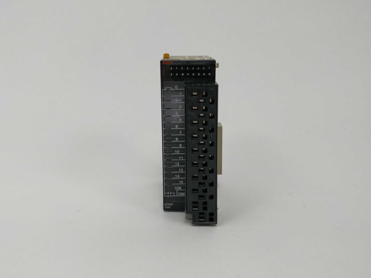 OMRON CJ1W-ID211 Input Unit ID211 24V DC 7mA w/ CJ-WM01-18P