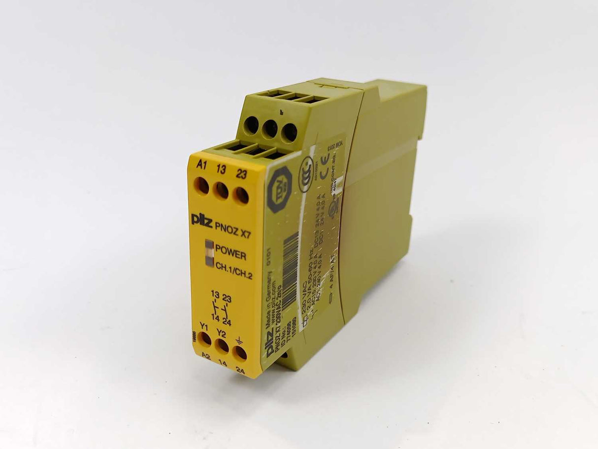Pilz 774056 PNOZ X7 230VAC 2n/o