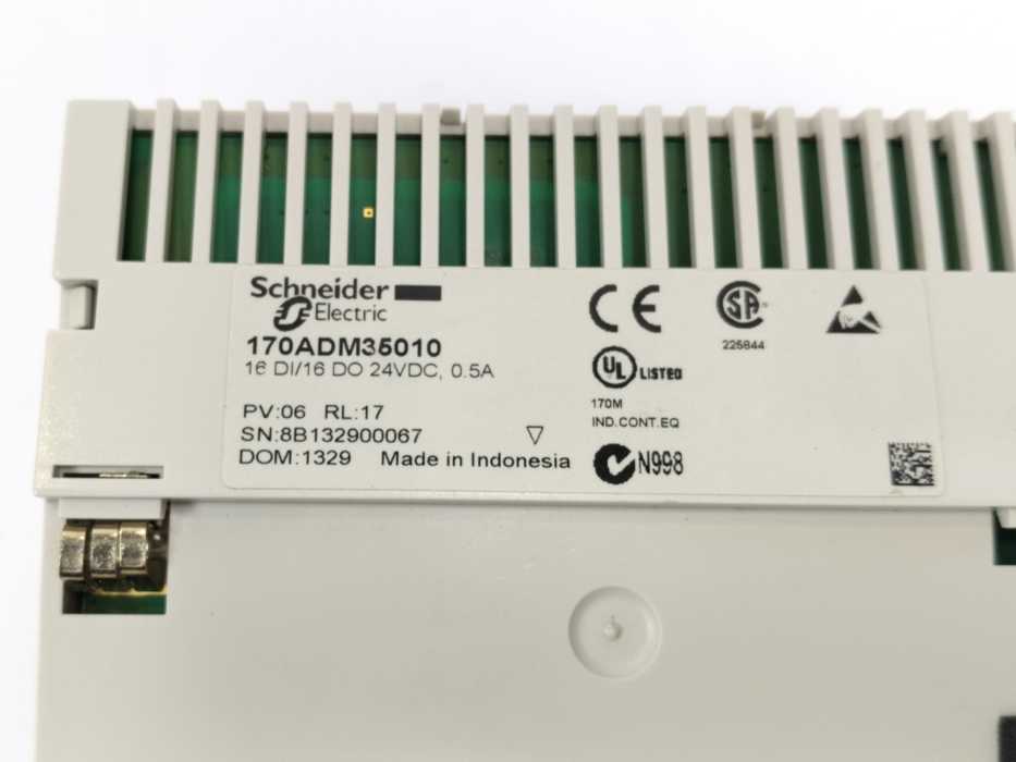 Schneider Electric 170ADM35010 w/ 170INT11003