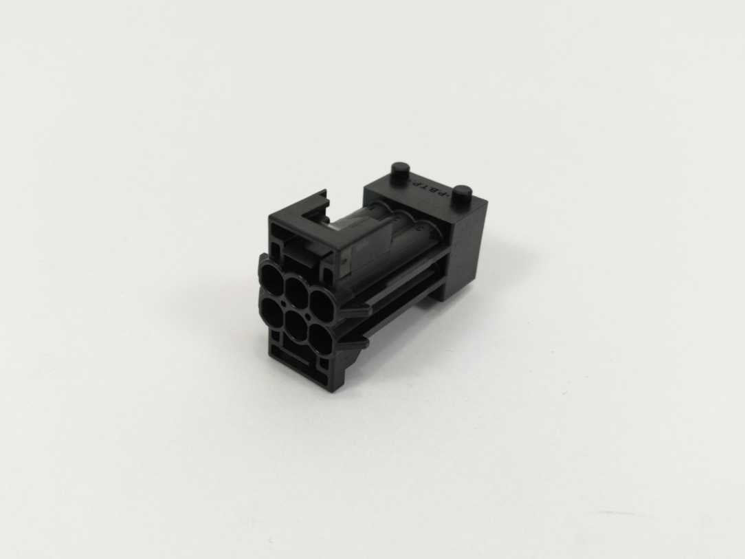 TE Connectivity 1-965426-1 Connector Housing 6 Ways 6 pcs.