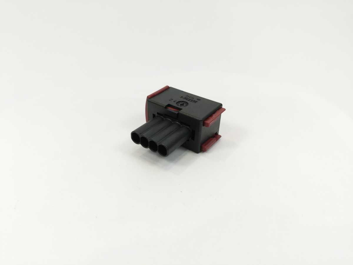 TE Connectivity 4113619 Connector Housing 5 Pcs. Batch