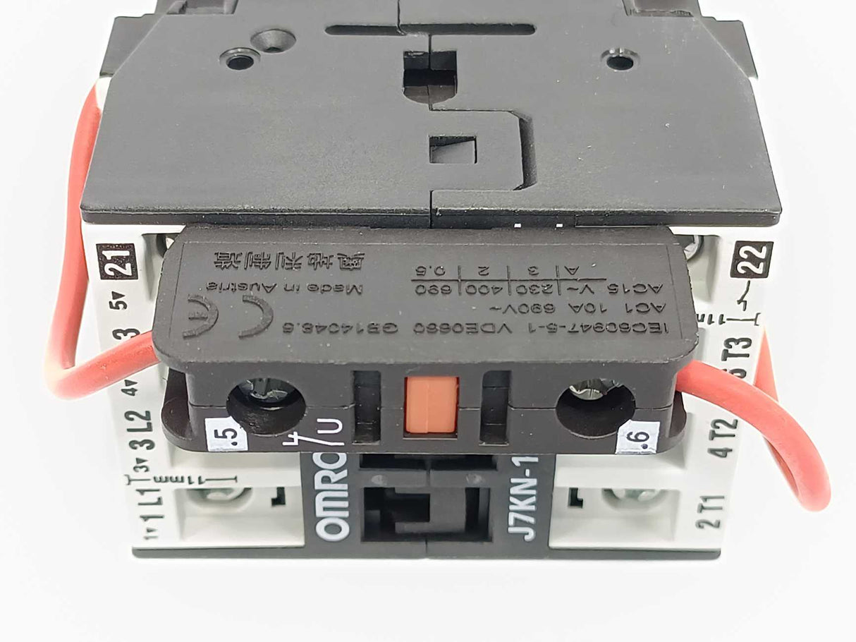 OMRON J7KN-10D-01 24D Contactor DC 4 kW, 1NC 24VDC w/ J73KN-B-01U