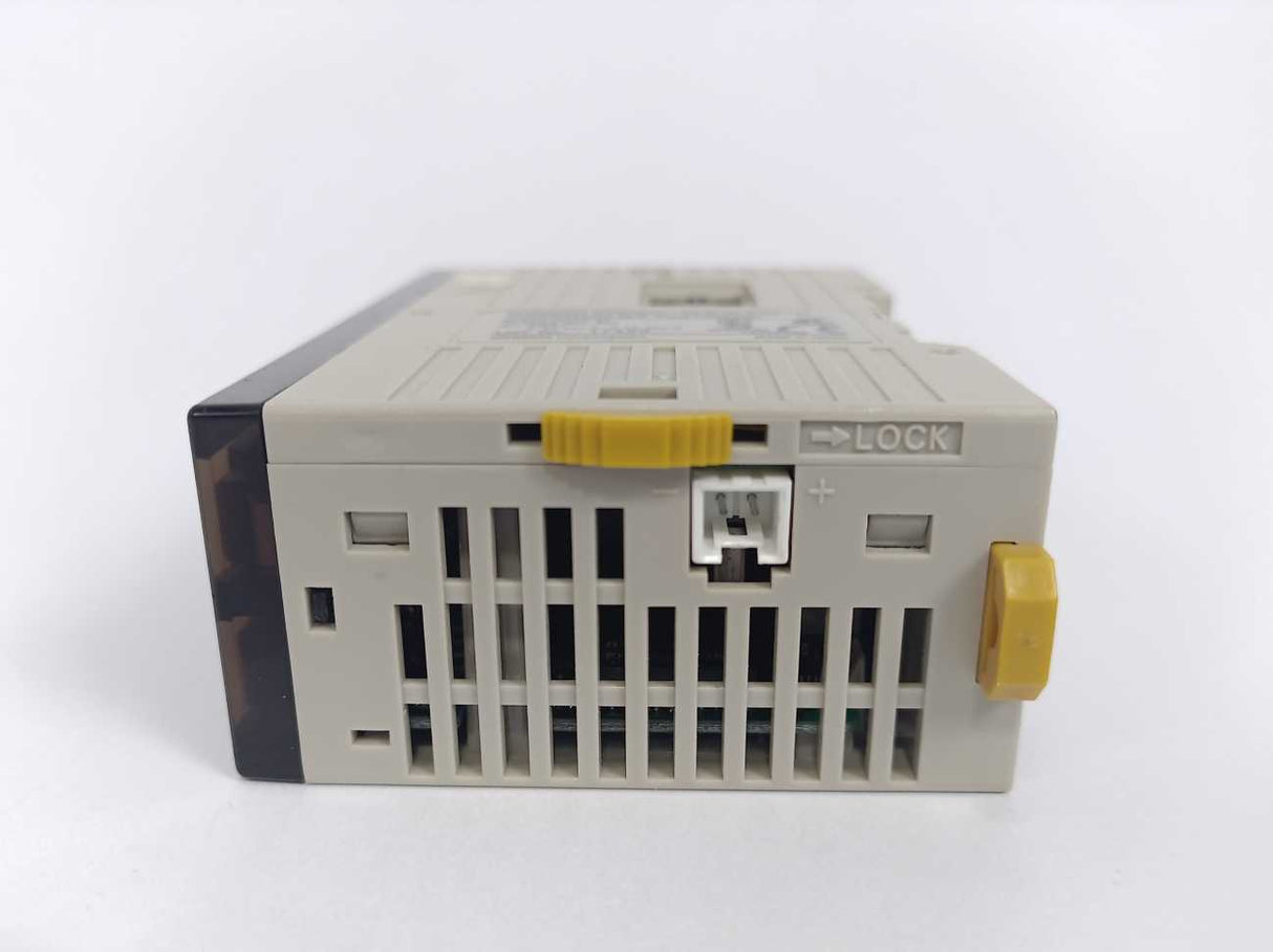 OMRON CPM2C-10C1DT1C-D Programmable Controller