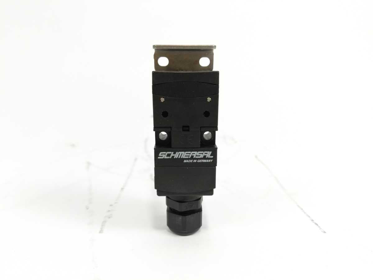 Schmersal AZ 17-11ZK IEC947-5-1 IP67 Safety Switch