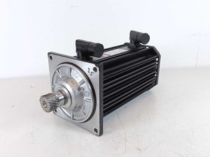 LENZE MDSKSRS071-33 15003433 4.6kW 325V 10A 12.3Nm Servo Motor