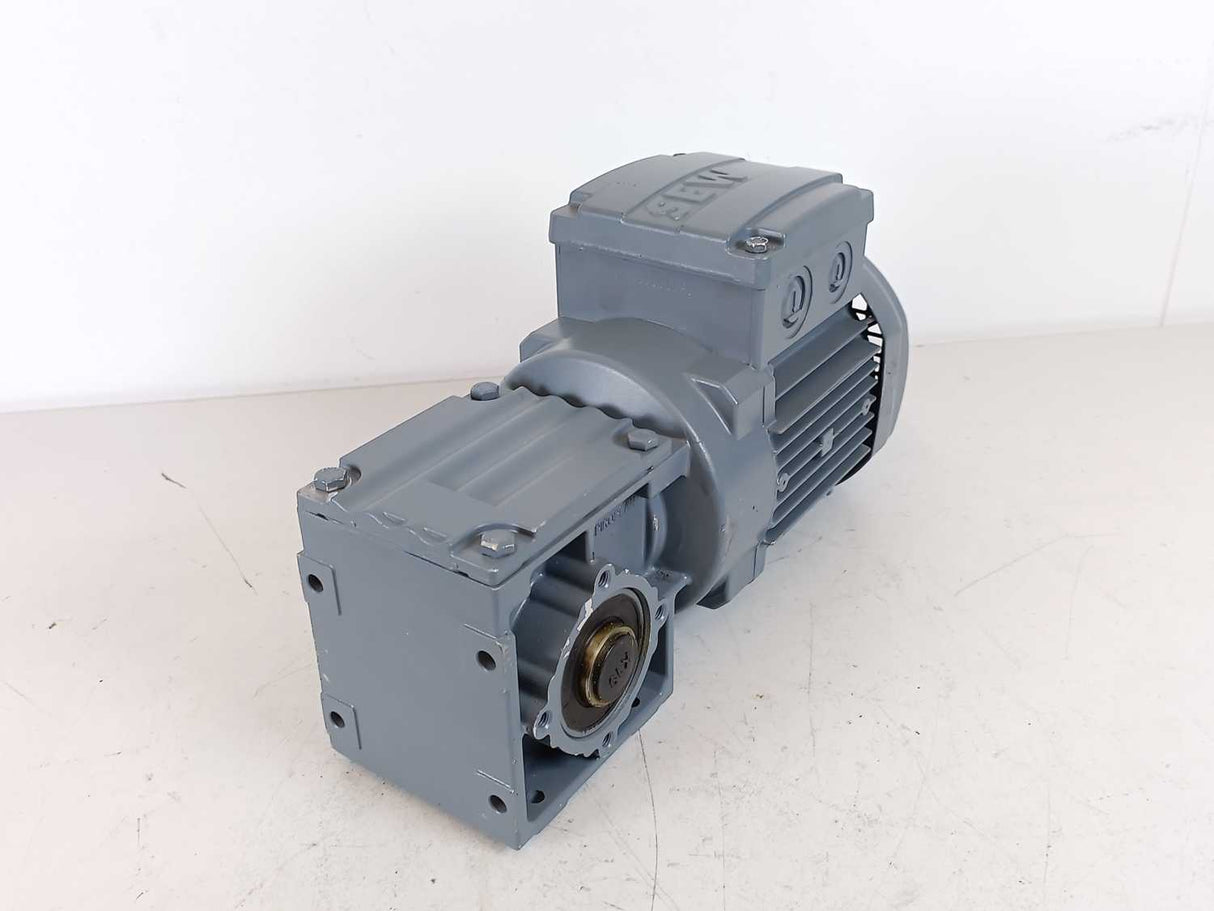 SEW-EURODRIVE  65WA20 DR63M4 RPM:1320/22 V:230/400 kW:0.18 S1