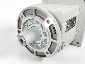 LENZE GST04-2SVCK-056N23 i=24,993 68Nm 150 r/min 190Hz