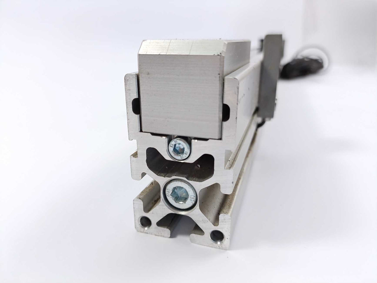 berger Lahr LM-P404RT100-500 W:BES516-3009-SA2-M0-C-05