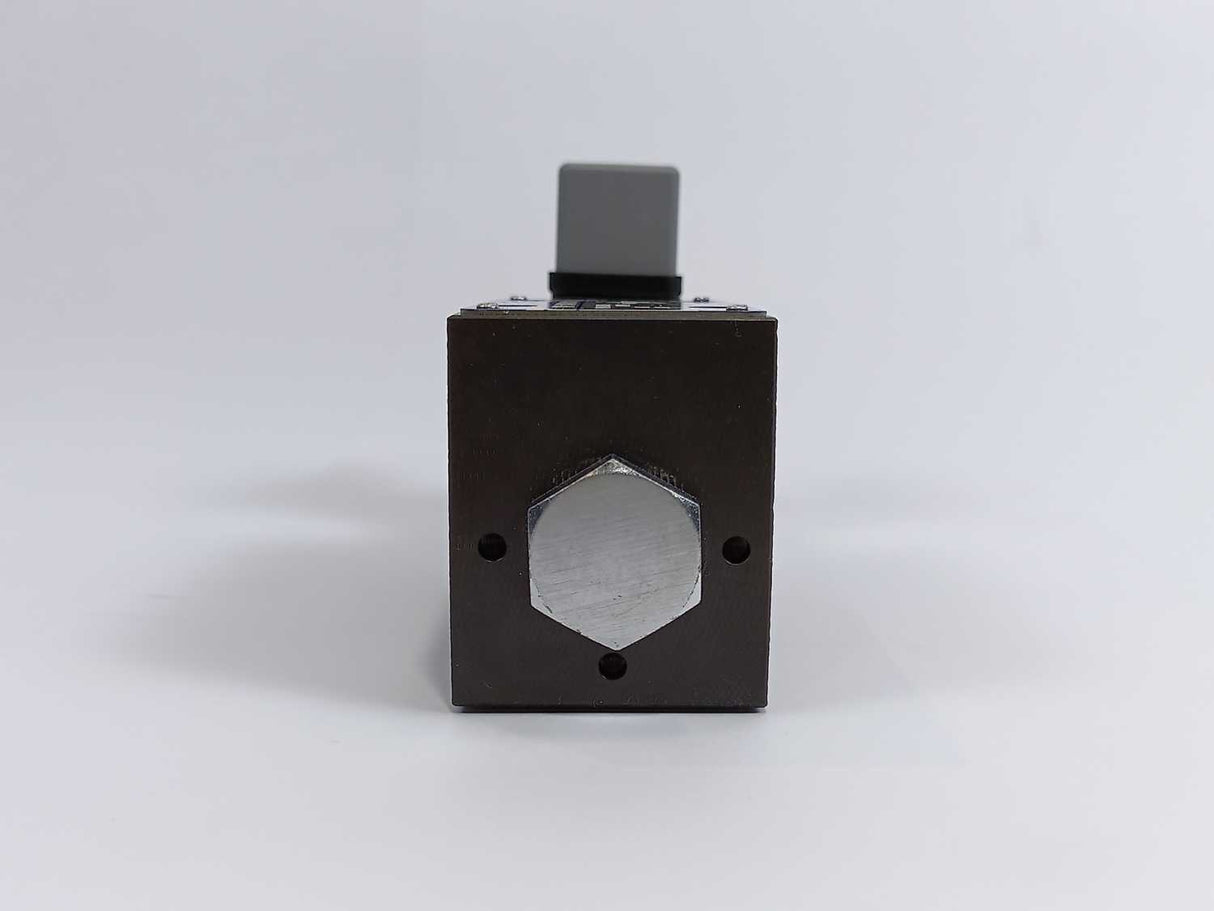 POCLAIN Hydraulics KV-4/2-5K0-6-51A Directional Control Valve
