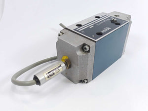 Bosch 0 810 001 247 Hydraulic Directional Control Valve