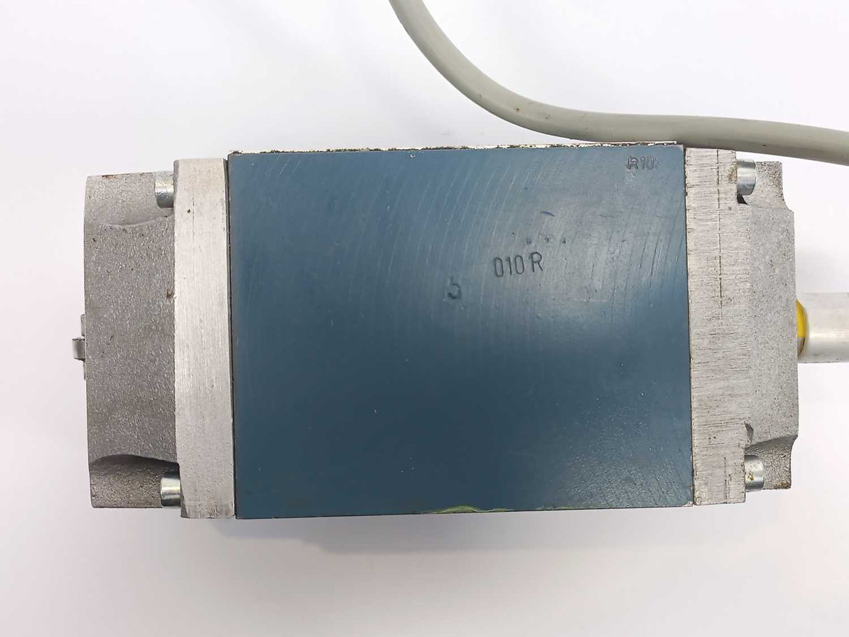 Bosch 0 810 001 247 Hydraulic Directional Control Valve