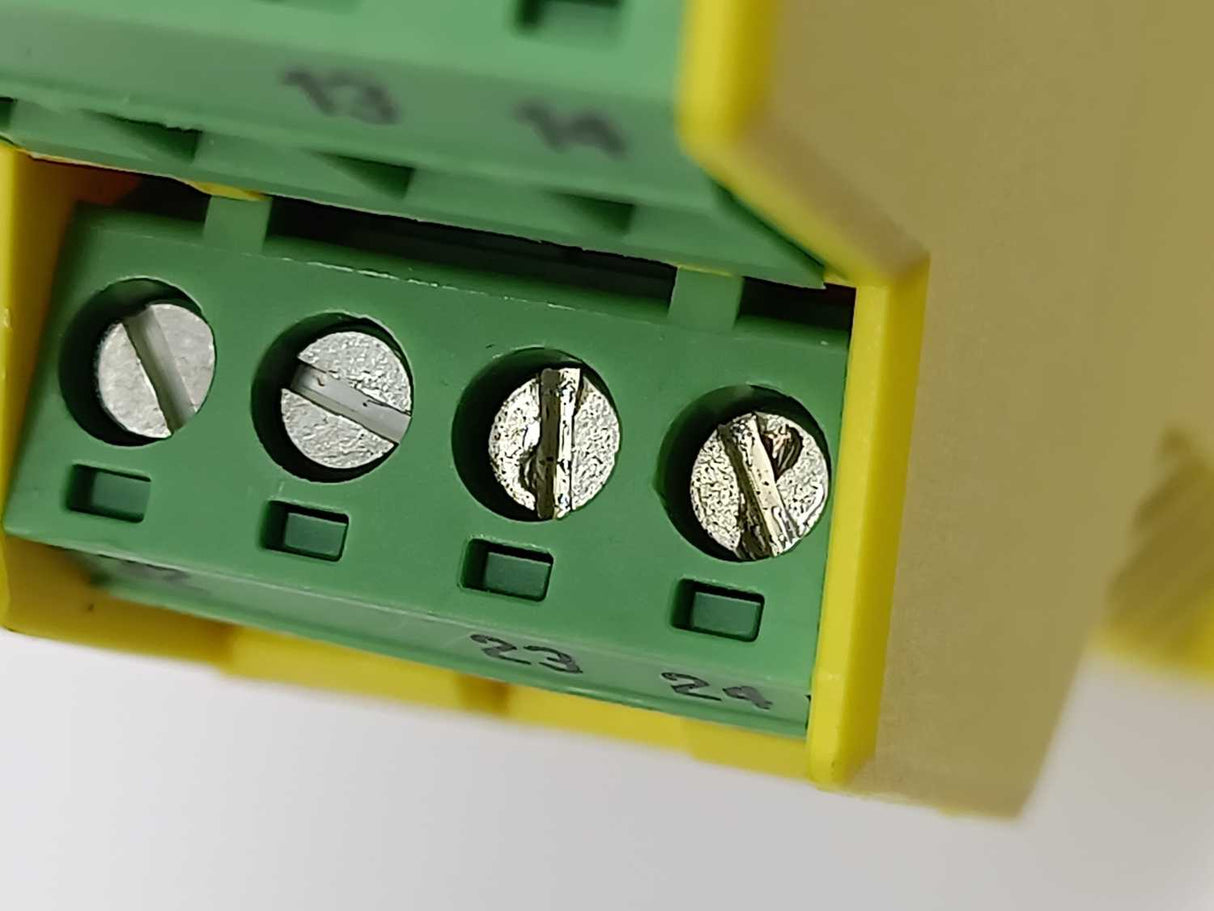 Phoenix Contact 2963750 PSR-SCP-24UC/ESA4/2X1/1X2 Safety Relay