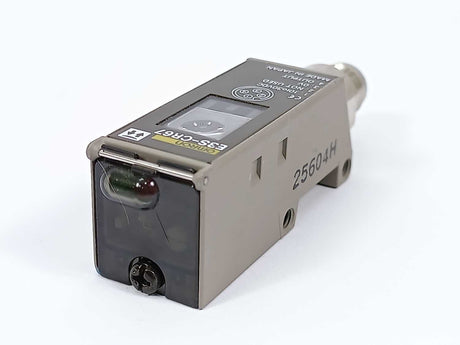 OMRON E3S-CR67 Photoelectric Sensor