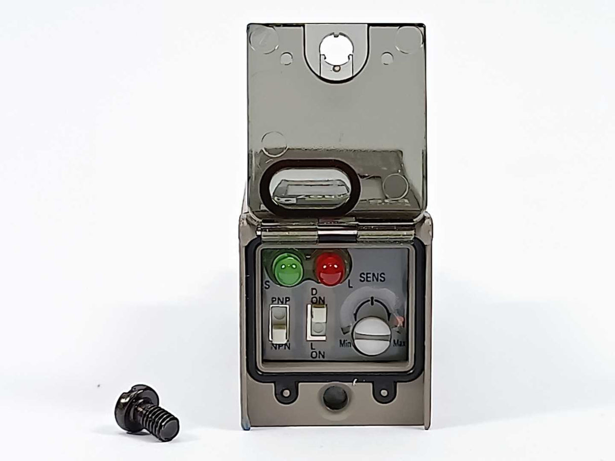 OMRON E3S-CR67 Photoelectric Sensor