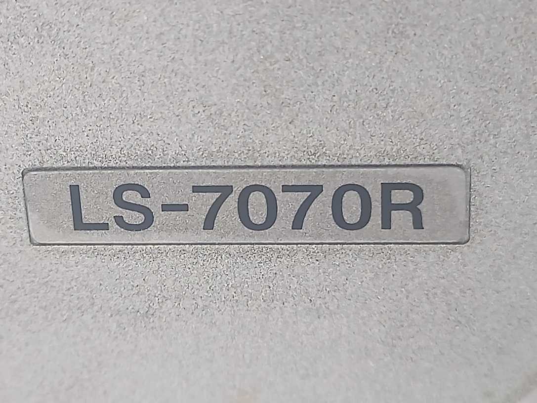 KEYENCE  LS-7070R With LS-7070T Sensor Head