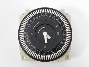 GRÄSSLIN 02.76.0081.1 FM/1 QRWUZ TIME SWITCH