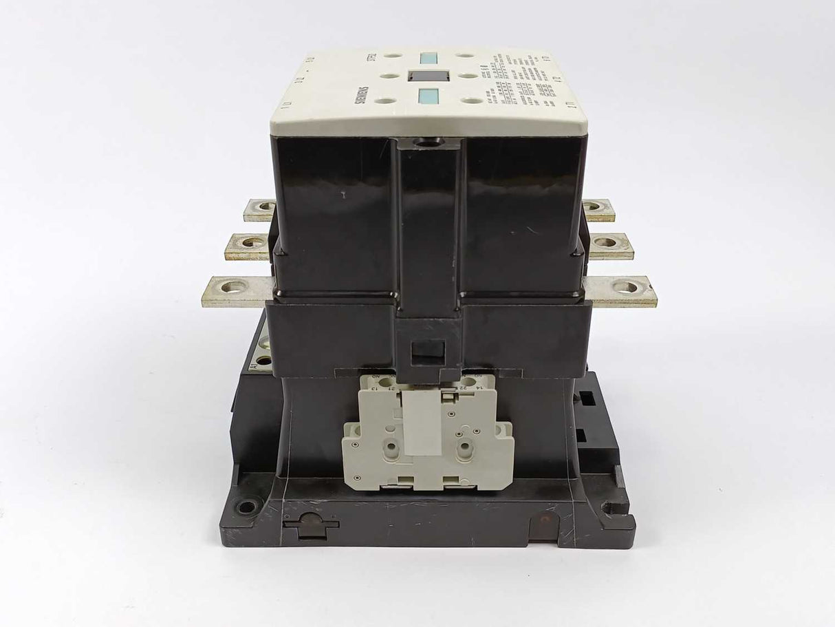 Siemens 3TF5222-0AP6 Contactor w/ 240V 60Hz/220V 50Hz Coil