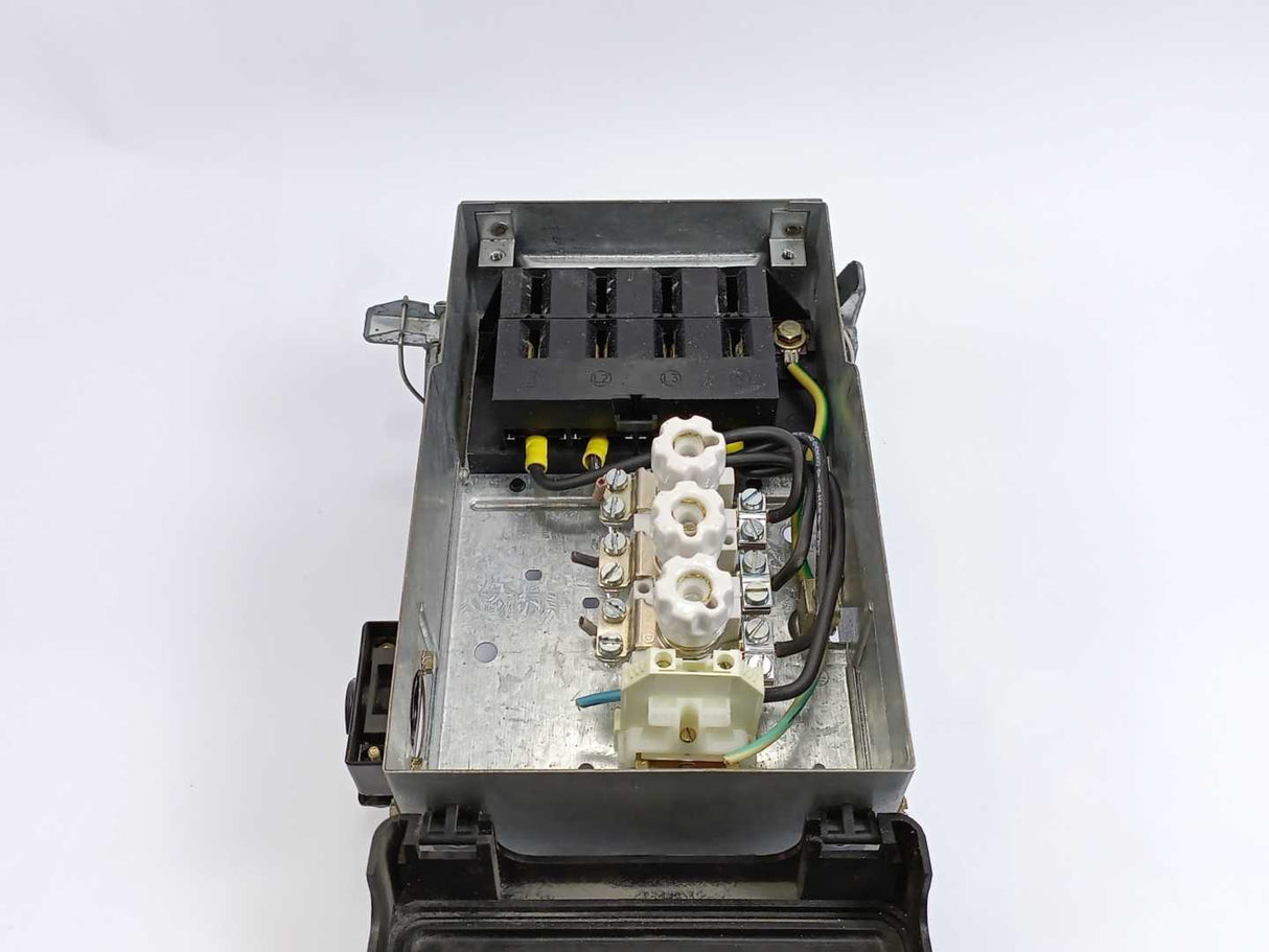 Schneider / Telemecanique KSA-05SV4 Canalis KS, 50A, 660V KSA-05SV 4