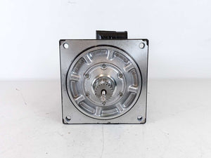 LENZE MDSKSBS056-33 15550949 Servo Motor 325V, 4.2Nm, 200Hz