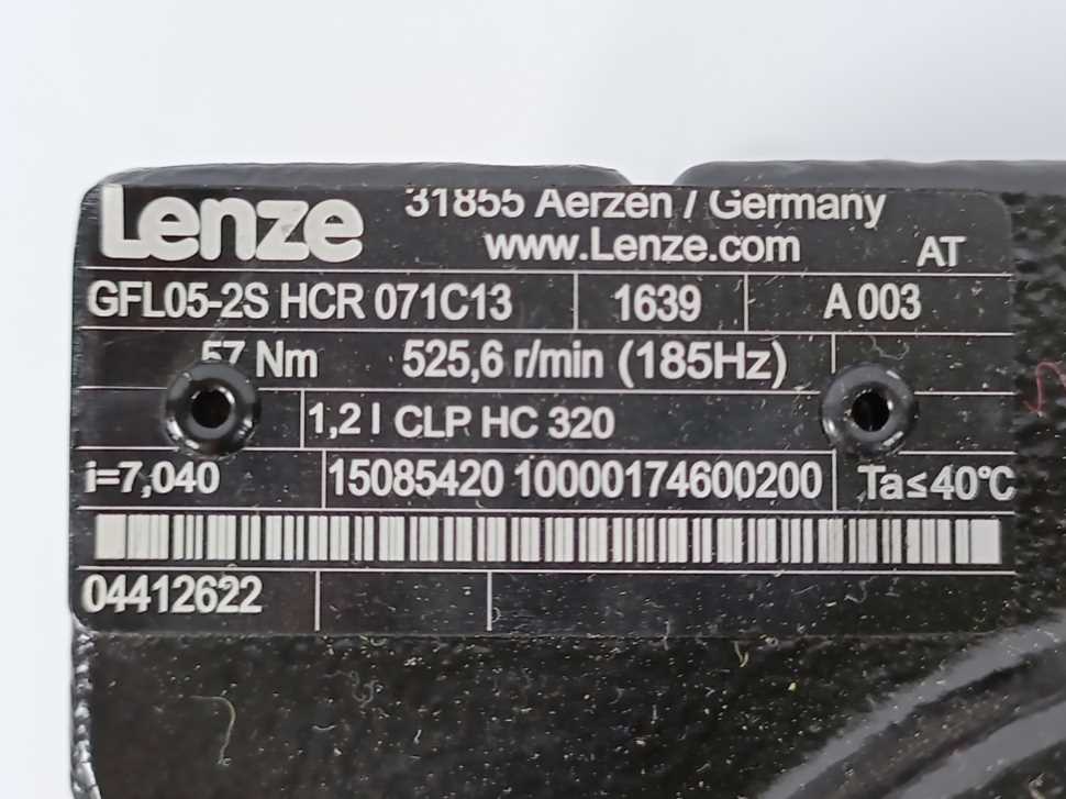 LENZE GFL05-2SHCR071C13 Gearbox i=7,040, 57Nm, 525,6 r/min (185Hz)