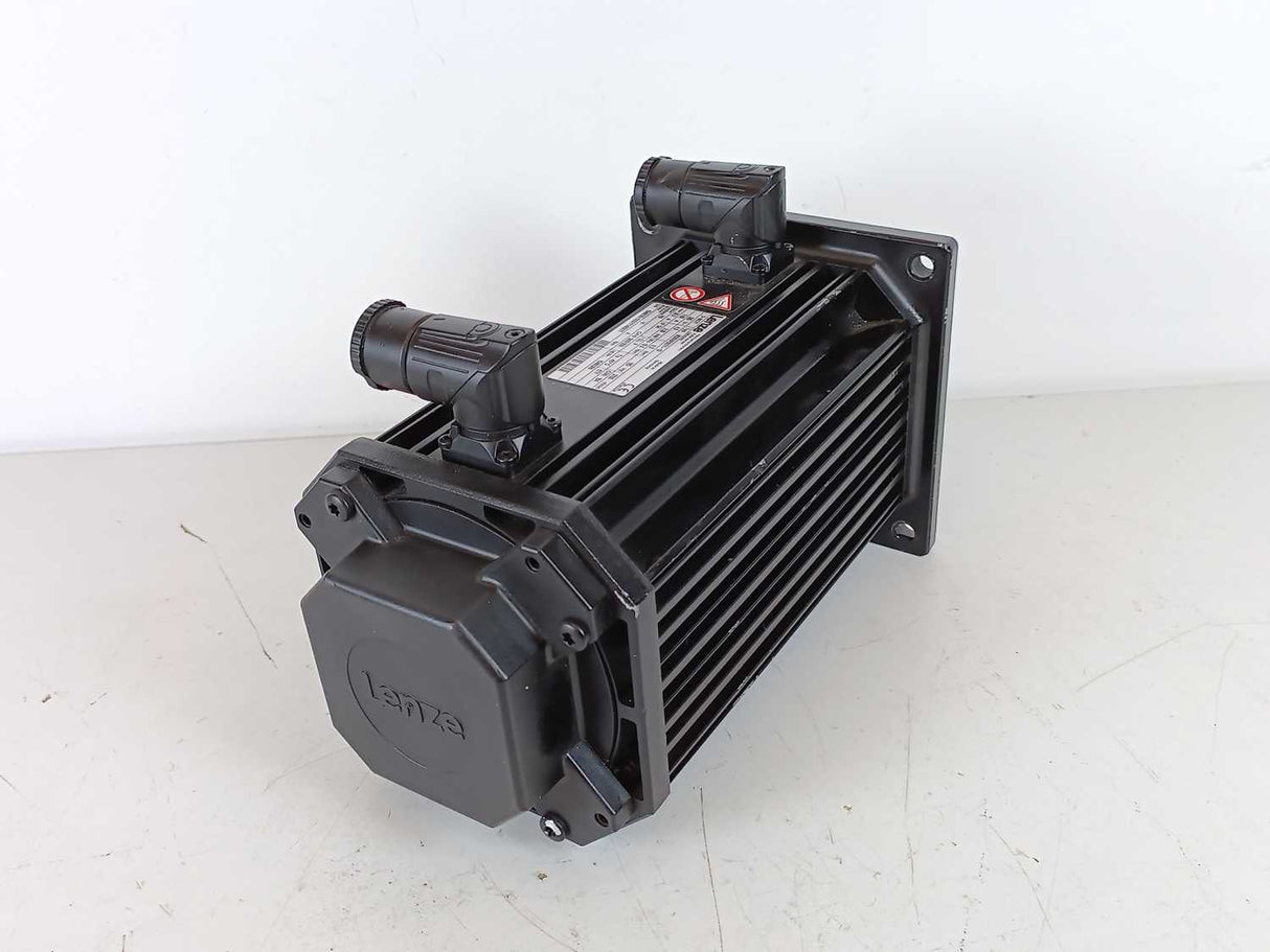 LENZE MDSKSRS071-13 15480386 Servo Motor 325V, 8.3Nm, 185Hz, 3700r/min
