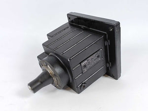 LENZE GST04-2SVCR056C33 Gearbox i=5.850, 24Nm, 200Hz, 683,7 r/min