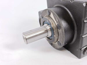 LENZE GST04-2SVCR056C33 Gearbox i=5.850, 24Nm, 200Hz, 683,7 r/min