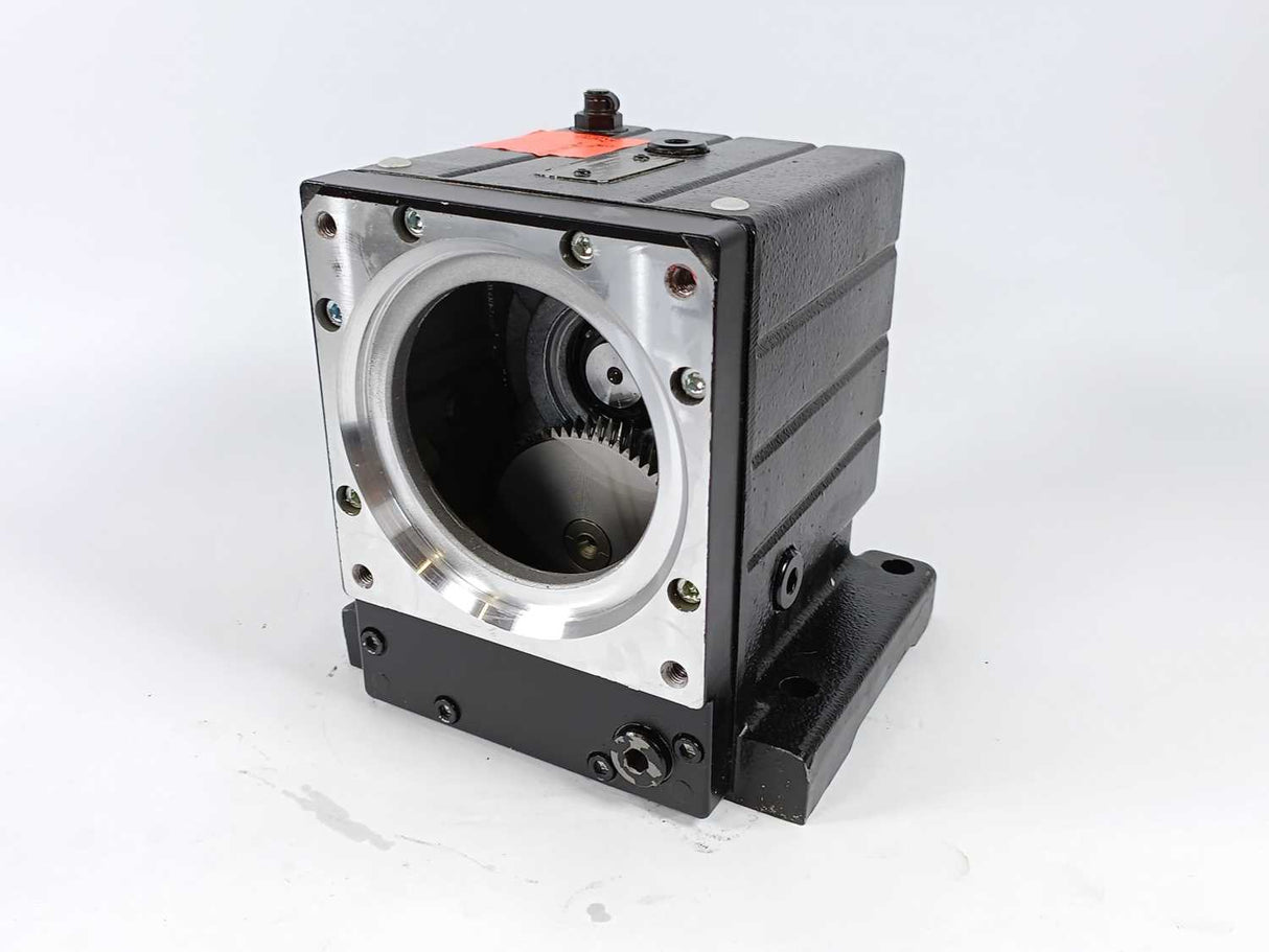 LENZE GST06-2SVBR071C13 Gearbox i=4.053, 33Nm, 185Hz