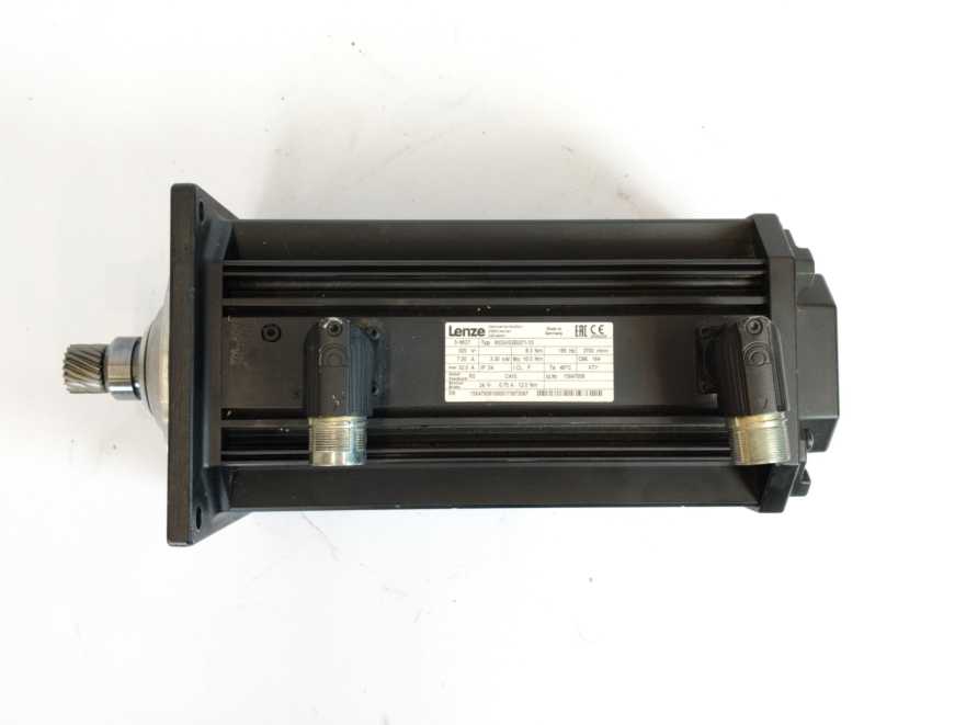 LENZE MDSKSBS071-13 15003607 Servo Motor, 325V, 8.3Nm, 185Hz, 3700 1/min