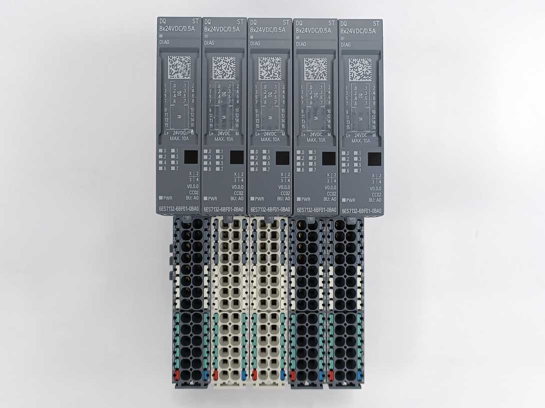 Siemens 6ES7132-6BF01-0BA0 SIMATIC ET 200SP Digital Output Module Batch 5pcs.