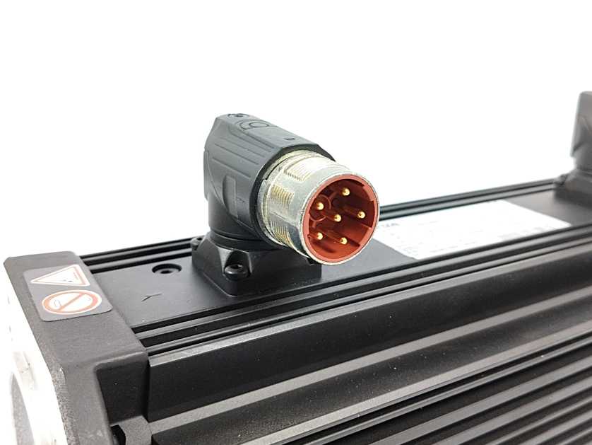 LENZE MDSKSB056-33 15002902 325V 3.6A 1.8kW Servo Motor