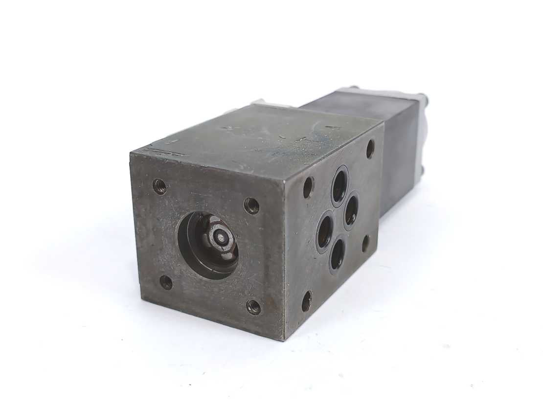 Rexroth Hydronorma 466979/2 4WE6E51-AG24NK4 Valve w/ GU35-4-S-205