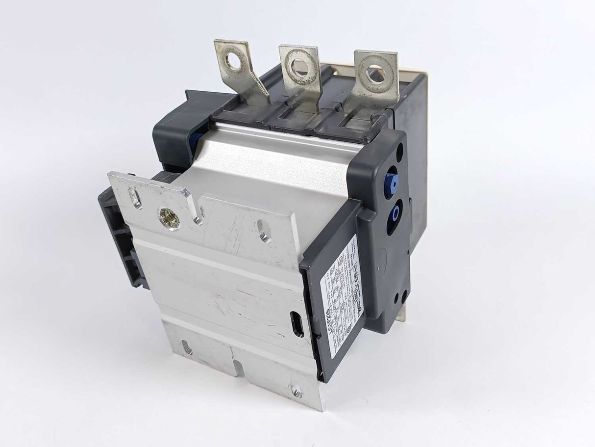 Schneider Electric LC1F225 Contactor with LX9FG220