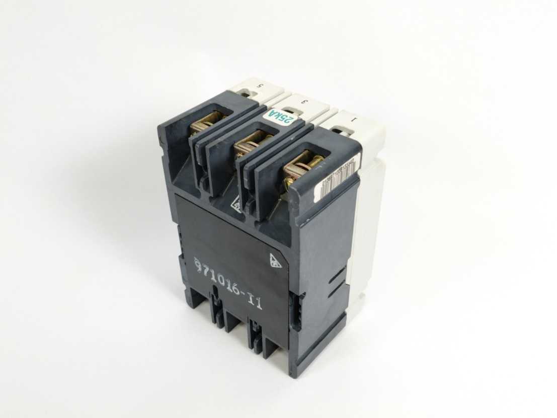 Siemens 3VF3113-0FE41-0AA0 Circuit Breaker, 3-Pole. 415V, 25A