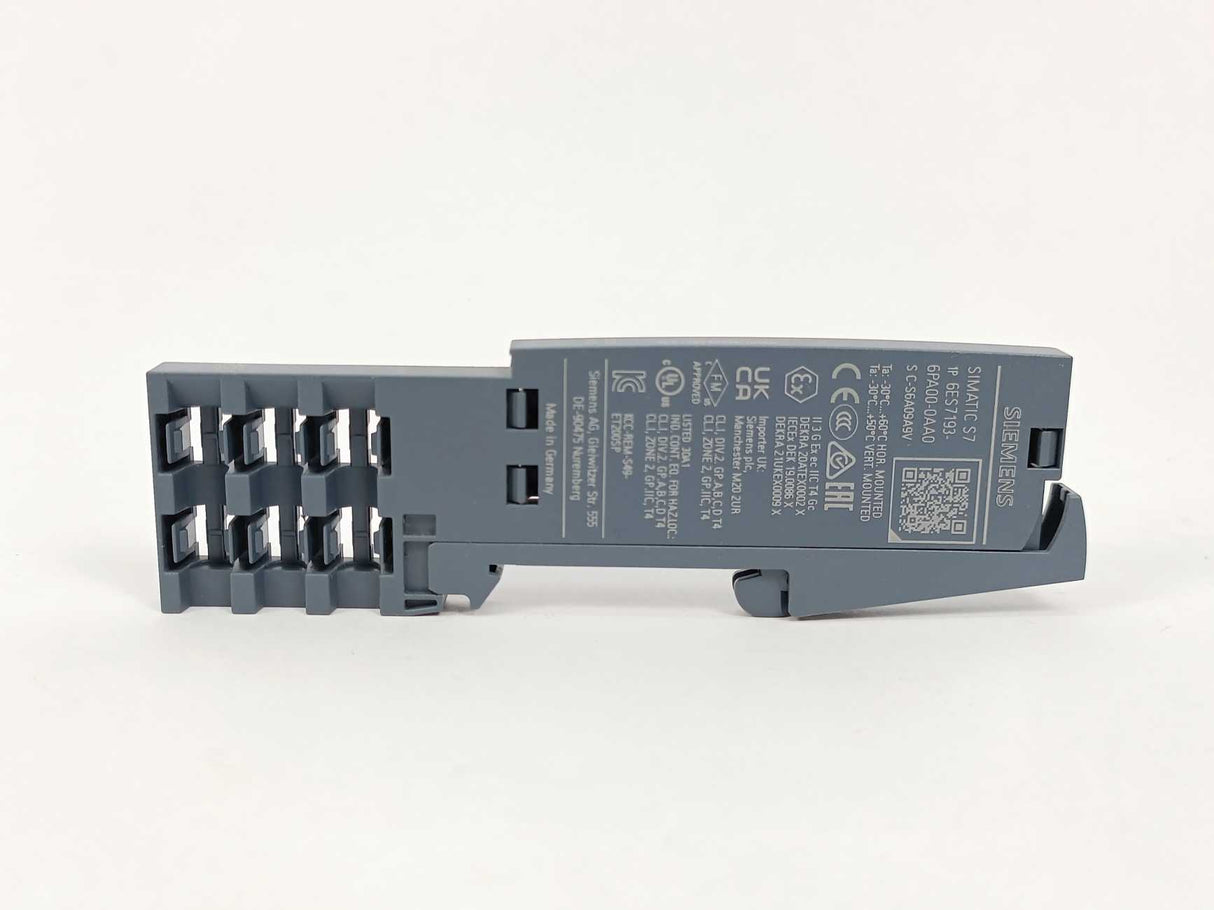 Siemens 6ES7155-6AU02-0BN0 Simatic ET 200SP module w/ 6ES7193-6PA00-0AA0