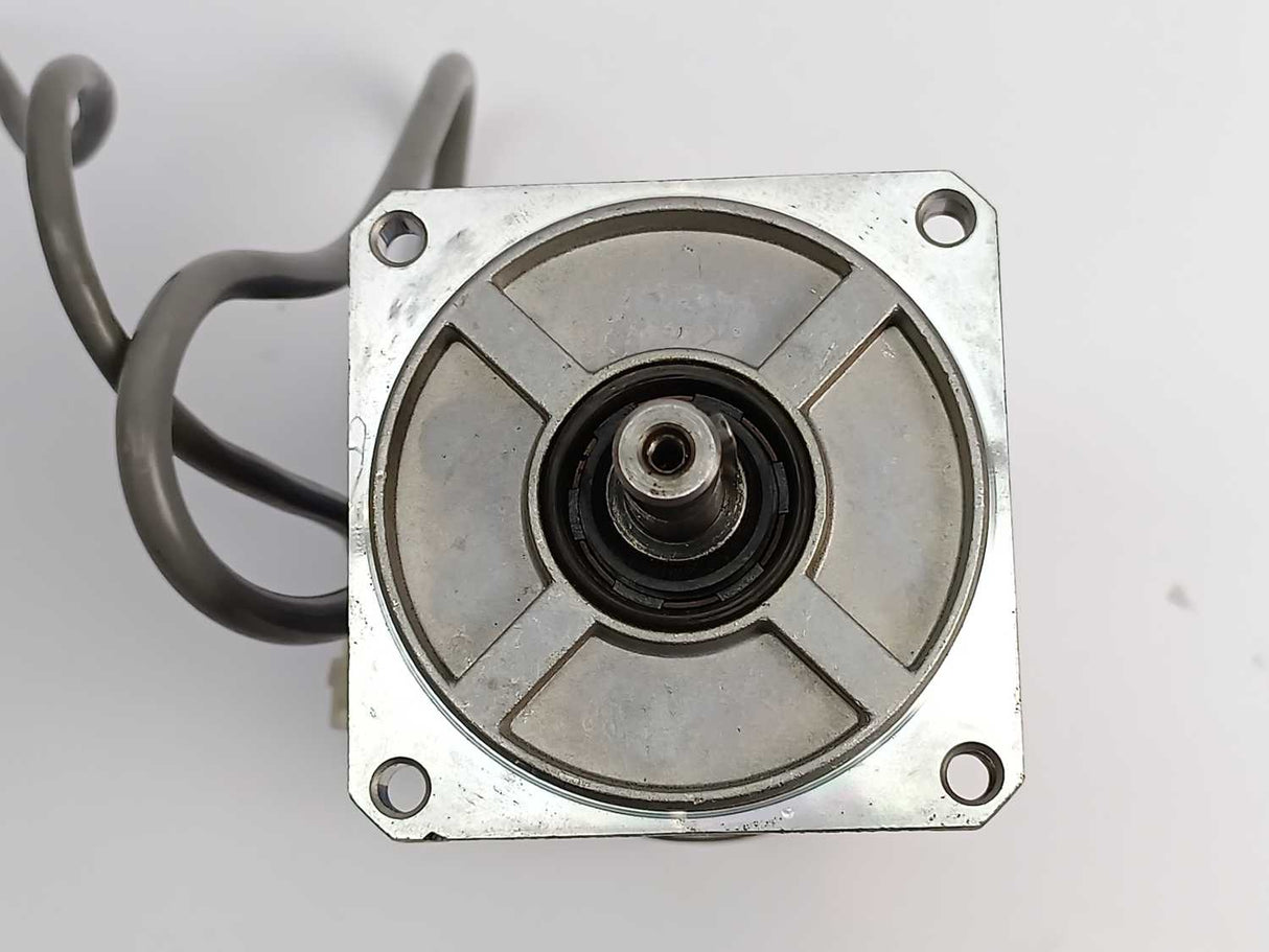 SANYO DENKI U718-012E18 DC Servo Motor + Optical Shaft Encoder E681000C30