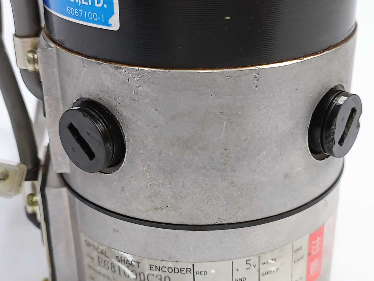 SANYO DENKI U718-012E18 DC Servo Motor + Optical Shaft Encoder E681000C30