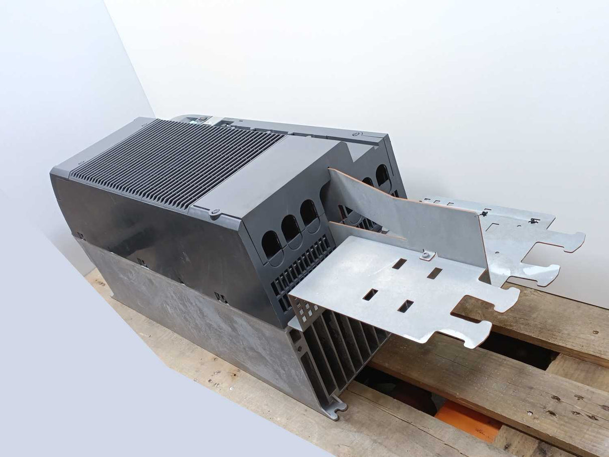 Siemens 6SL3210-1PE31-5AL0 Power Module PM240-2