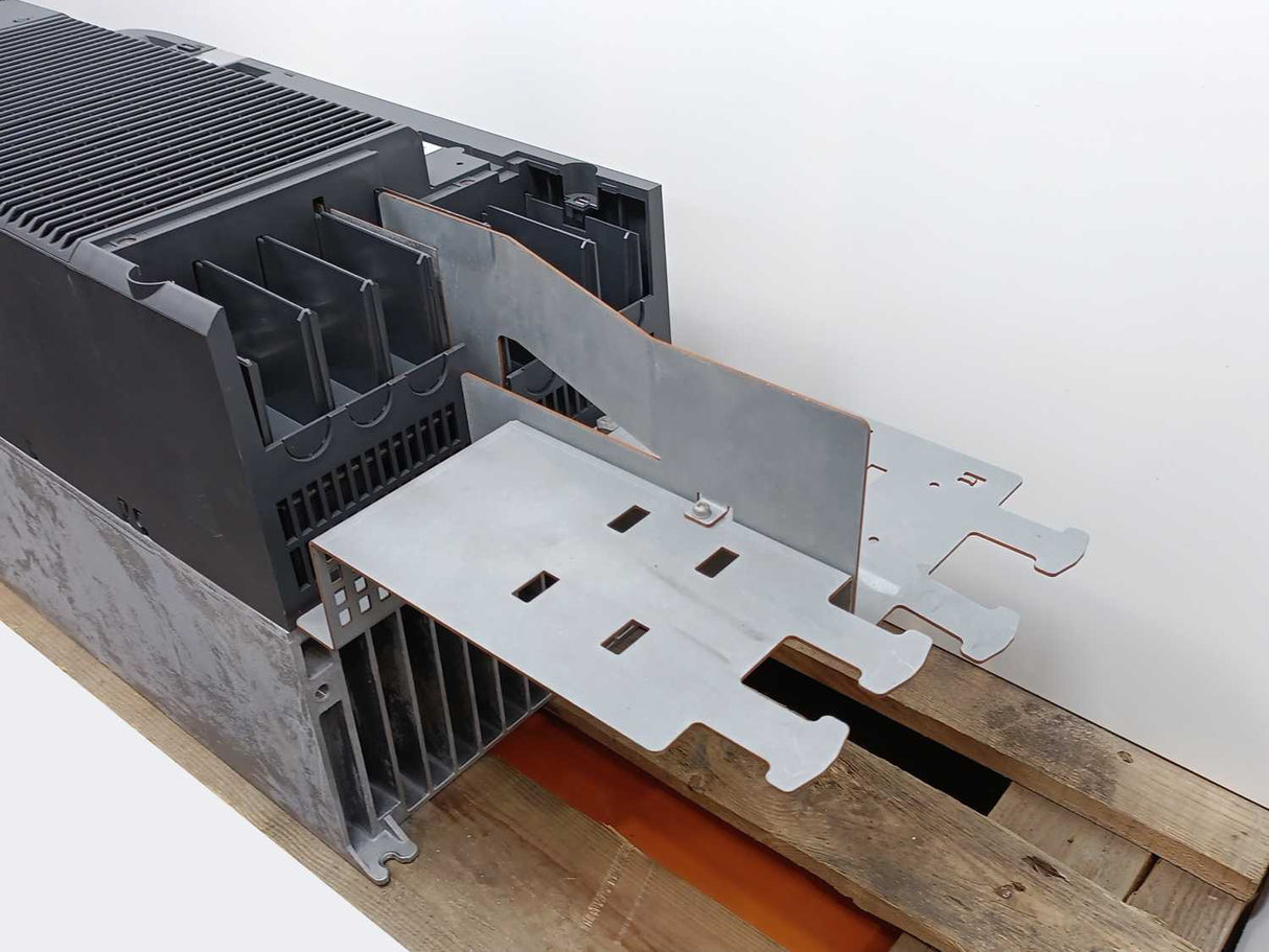 Siemens 6SL3210-1PE31-5AL0 Power Module PM240-2