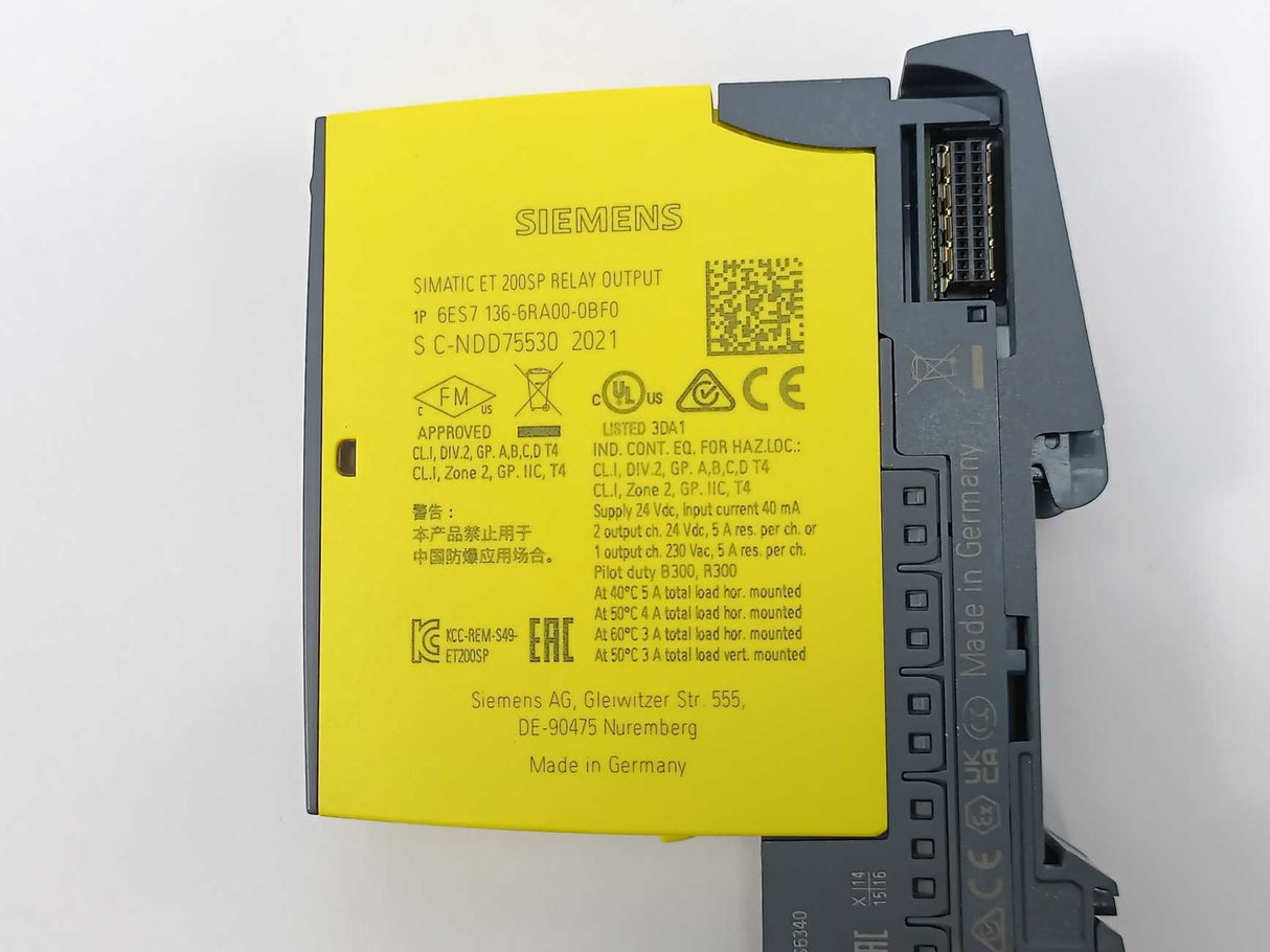 Siemens 6ES7136-6RA00-0BF0 Relay Output Module