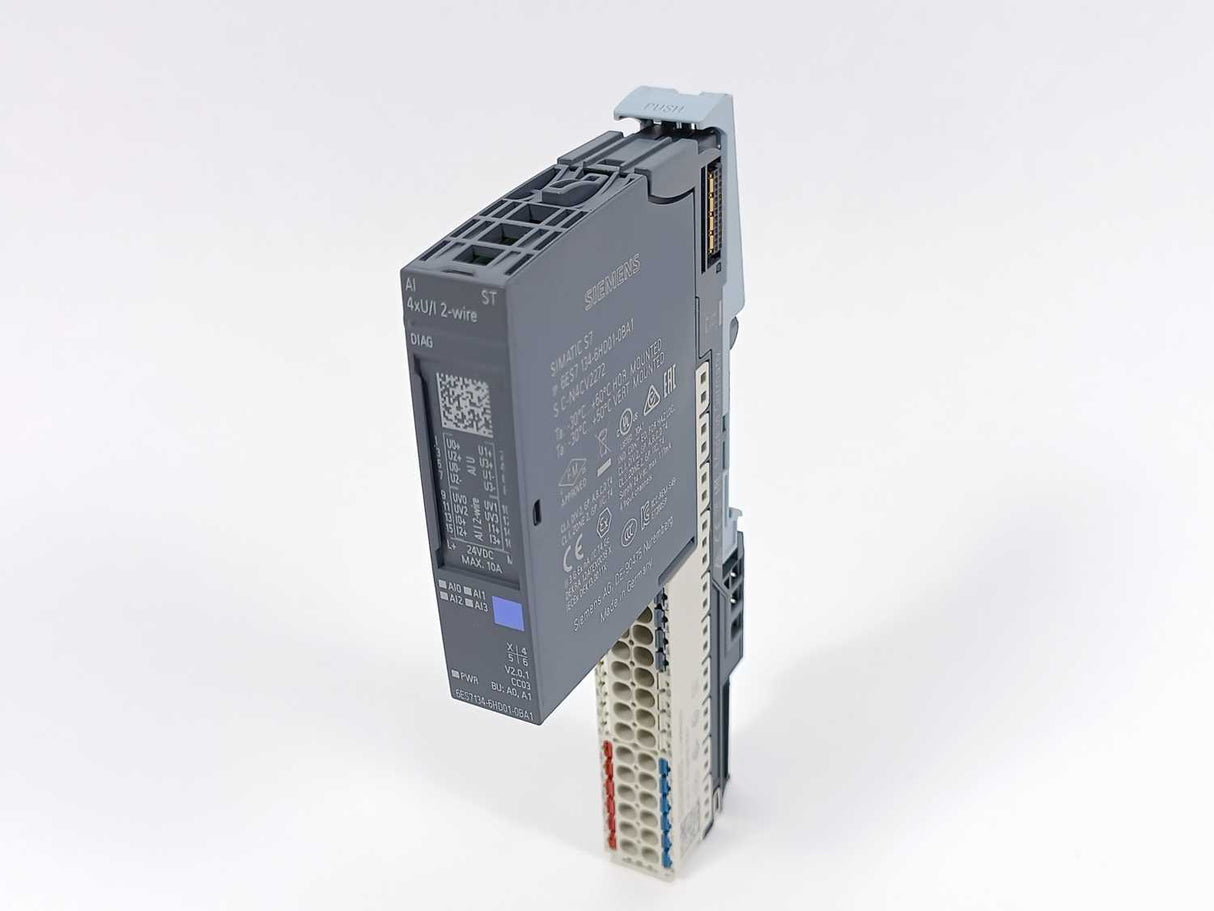 Siemens 6ES7134-6HD01-0BA1 Analog Input Module w/ 6ES7 193-6BP40-0DA1