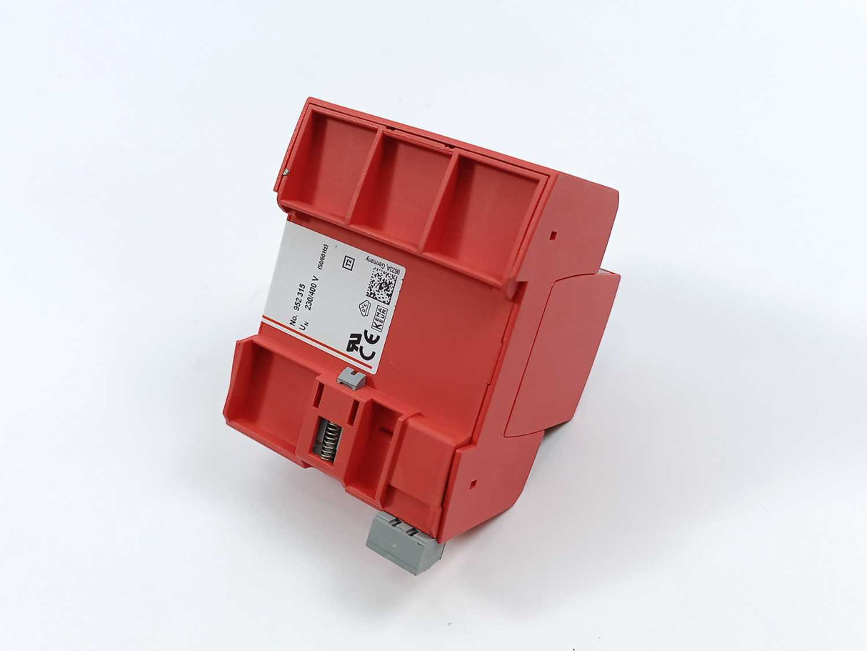 DEHNguard DG M TT 275 FM Modular Surge Arrester w. 3 x DG MOD 275 + DG MOD NPE