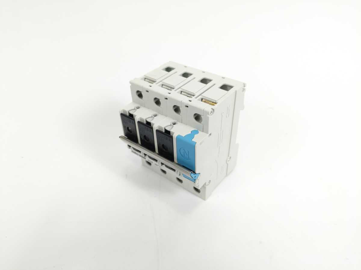 Niko / Servodan 61-014 AC22B, 400VAC/16A/50Hz/d01/2,5W