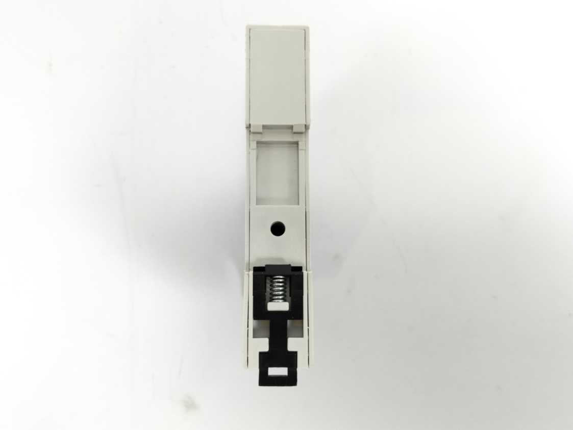 AB 700-HK32Z24-4 Ser.B, 24VDC, W:700-HN222 Ser.B 8A/300V