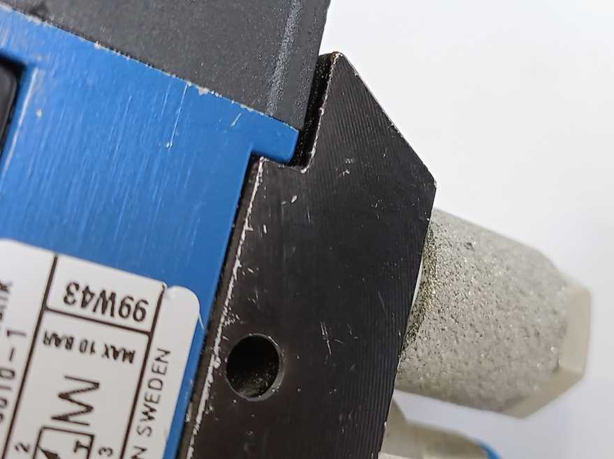 Rexroth Mecman 2518-6-0010-1 Pneumatic Solenoid Valve