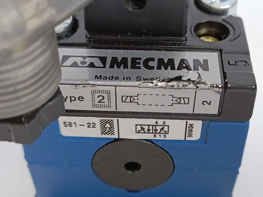 Rexroth Mecman 581-22 Double Solenoid Valve