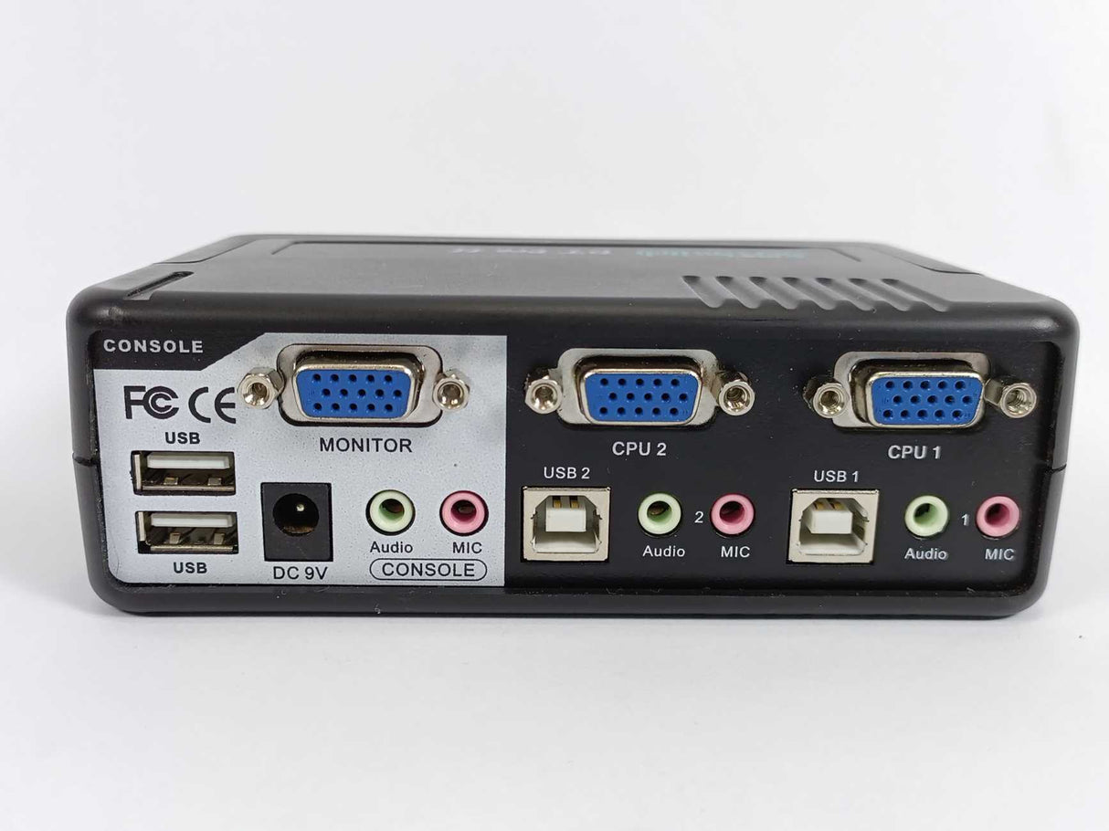Black Box KV7020A ServSwitch 2-Port DT PRO II Desktop KVM Switch