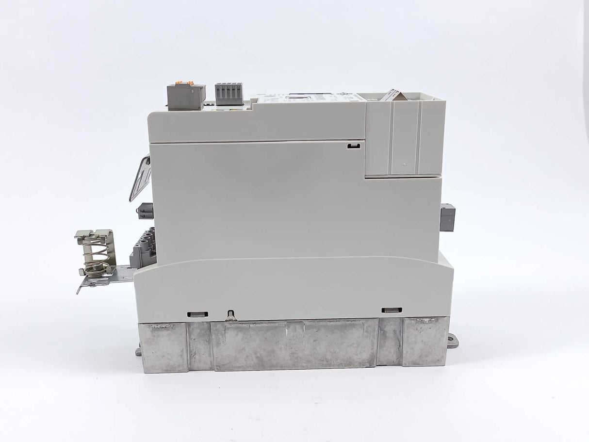 LENZE E84AVSCE3714SX0-ERXXX 15848850 8400 StateLine C 0,37kW Inverter Drive